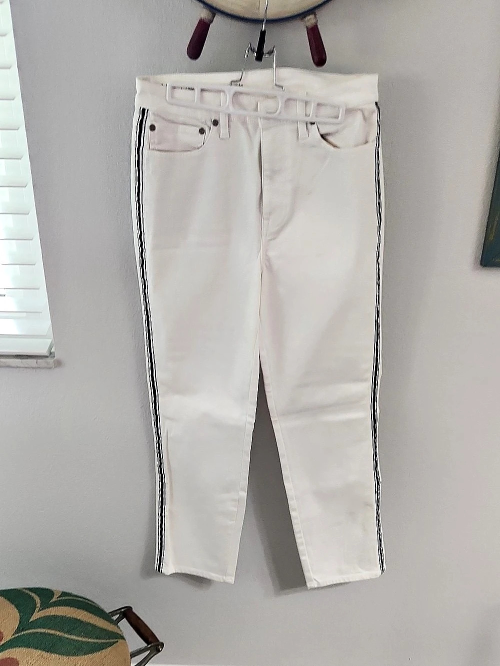 Talbots Flawless White Jeans with Blue Side Stripe Size 8